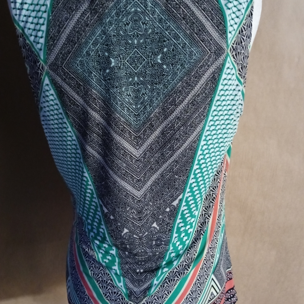 Top - Picture 3 of 4